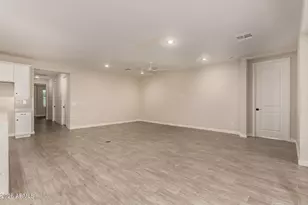 8624 N 176th Ln, Waddell, AZ 85355 - Photo 7