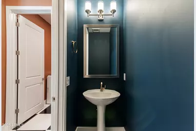 5250 E Deer Valley Dr -- #438, Phoenix, AZ 85054 - Photo 31