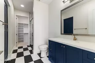 5250 E Deer Valley Dr, Phoenix, AZ 85054 - Photo 25