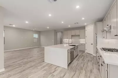 8628 N 176th Lane, Waddell, AZ 85355 - Photo 7