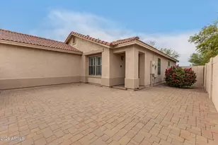 1014 E Milada Dr, Phoenix, AZ 85042 - Photo 7