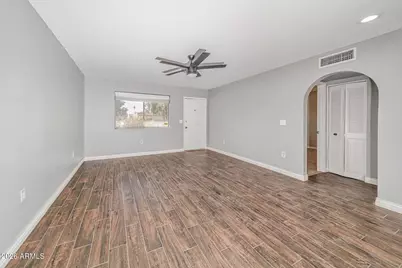 3331 W Del Monico Lane, Phoenix, AZ 85051 - Photo 13