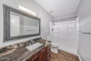 3331 W Del Monico Ln, Phoenix, AZ 85051 - Photo 11