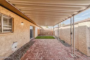 3331 W Del Monico Ln, Phoenix, AZ 85051 - Photo 15