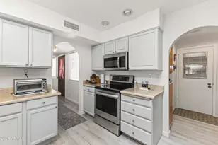 10228 W Andover Ave, Sun City, AZ 85351 - Photo 15