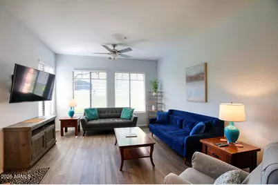 2989 N 44th Street #1024, Phoenix, AZ 85018 - Photo 5