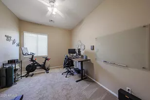 10465 E Knowles Ave, Mesa, AZ 85209 - Photo 15