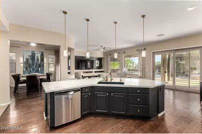 12725 W Dale Lane, Peoria, AZ 85383 - Photo 11