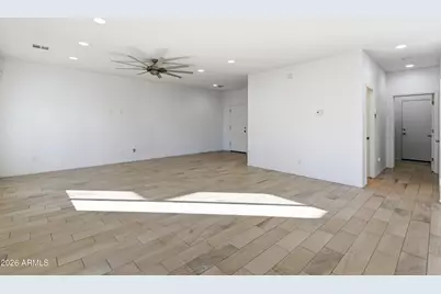 627 W Kerry Lane, Phoenix, AZ 85027 - Photo 13