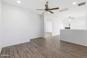 627 W Kerry Ln, Phoenix, AZ 85027 - Photo 35