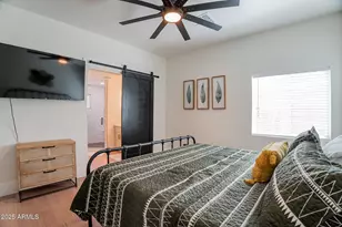 291 N Washington St, Chandler, AZ 85225 - Photo 27