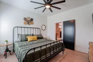 291 N Washington St, Chandler, AZ 85225 - Photo 25