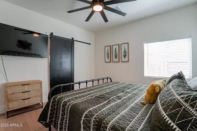 291 N Washington Street, Chandler, AZ 85225 - Photo 23