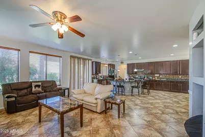 7419 S 25th Drive, Phoenix, AZ 85041 - Photo 31