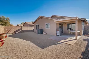 43568 W Bedford Dr, Maricopa, AZ 85138 - Photo 27