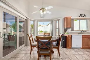 10806 W Ventana Dr E, Peoria, AZ 85373 - Photo 7