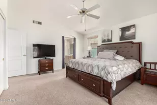 10806 W Ventana Dr E, Peoria, AZ 85373 - Photo 11