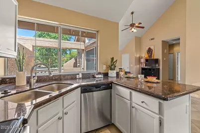 1633 E Lakeside Drive #167, Gilbert, AZ 85234 - Photo 13