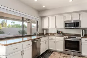 10608 E Arabian Park Dr, Scottsdale, AZ 85258 - Photo 15