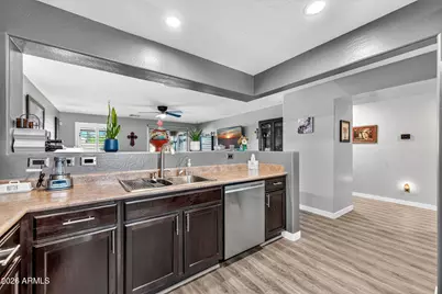 7988 W Candlewood Way, Florence, AZ 85132 - Photo 9