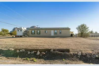 775 N Hilton Road, Apache Junction, AZ 85119 - Photo 43