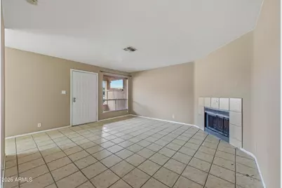 501 W Yukon Drive #Unit 4, Phoenix, AZ 85027 - Photo 5