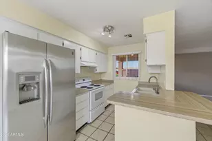 501 W Yukon Dr, Phoenix, AZ 85027 - Photo 13