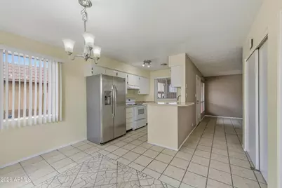 501 W Yukon Drive #Unit 4, Phoenix, AZ 85027 - Photo 11
