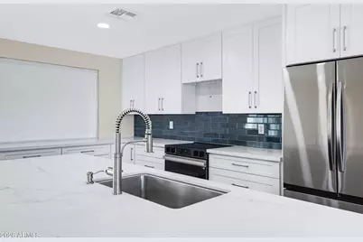 3921 S Kenneth Place, Tempe, AZ 85282 - Photo 17