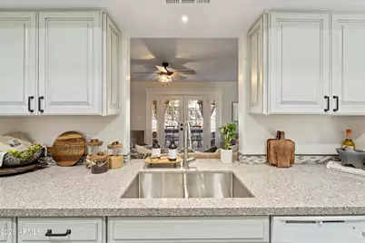 8238 E San Miguel Avenue, Scottsdale, AZ 85250 - Photo 17