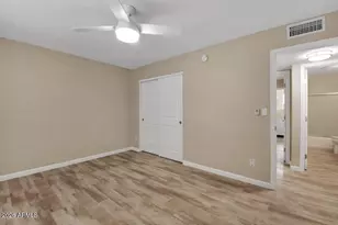 10337 W Monterosa Dr, Sun City, AZ 85351 - Photo 9