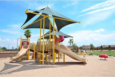 794 W Basswood Avenue, San Tan Valley, AZ 85140 - Photo 33