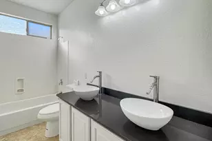 3234 W Leisure Ln, Phoenix, AZ 85086 - Photo 11