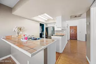 2020 W Union Hills Dr, Phoenix, AZ 85027 - Photo 9