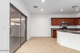 12160 W Chase Ln, Avondale, AZ 85323 - Photo 9