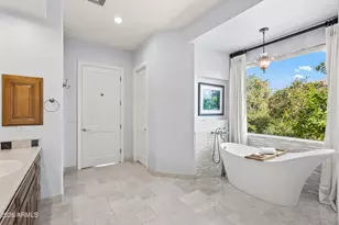 6908 E Hummingbird Ln, Paradise Valley, AZ 85253 - Photo 15