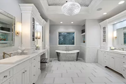 4715 N Launfal Avenue, Phoenix, AZ 85018 - Photo 25