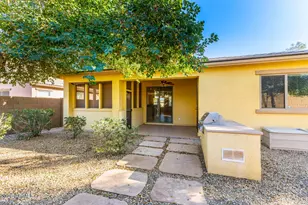 16528 W Lariat Ln, Surprise, AZ 85387 - Photo 21