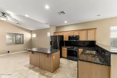 16528 W Lariat Lane, Surprise, AZ 85387 - Photo 9