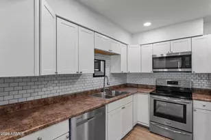 9257 W Gary Rd, Peoria, AZ 85345 - Photo 7