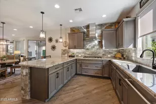 104 E Iloca Ln E, Queen Creek, AZ 85140 - Photo 7