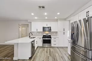 1883 W Falcon Dr, Chandler, AZ 85286 - Photo 9