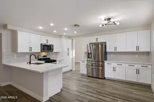 1883 W Falcon Dr, Chandler, AZ 85286 - Photo 7