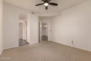 8653 E Royal Palm Rd, Scottsdale, AZ 85258 - Photo 19