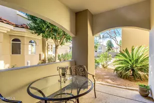 8653 E Royal Palm Rd, Scottsdale, AZ 85258 - Photo 5