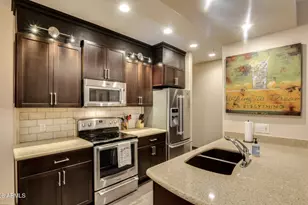 8653 E Royal Palm Rd, Scottsdale, AZ 85258 - Photo 9