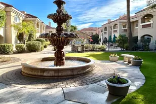 8653 E Royal Palm Rd, Scottsdale, AZ 85258 - Photo 5