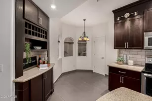 8653 E Royal Palm Rd, Scottsdale, AZ 85258 - Photo 9