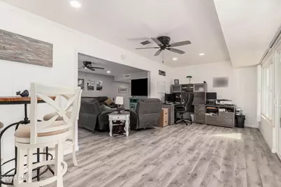 10605 W Roundelay Circle, Sun City, AZ 85351 - Photo 17