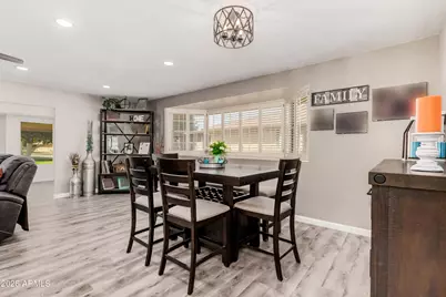 10605 W Roundelay Circle, Sun City, AZ 85351 - Photo 11